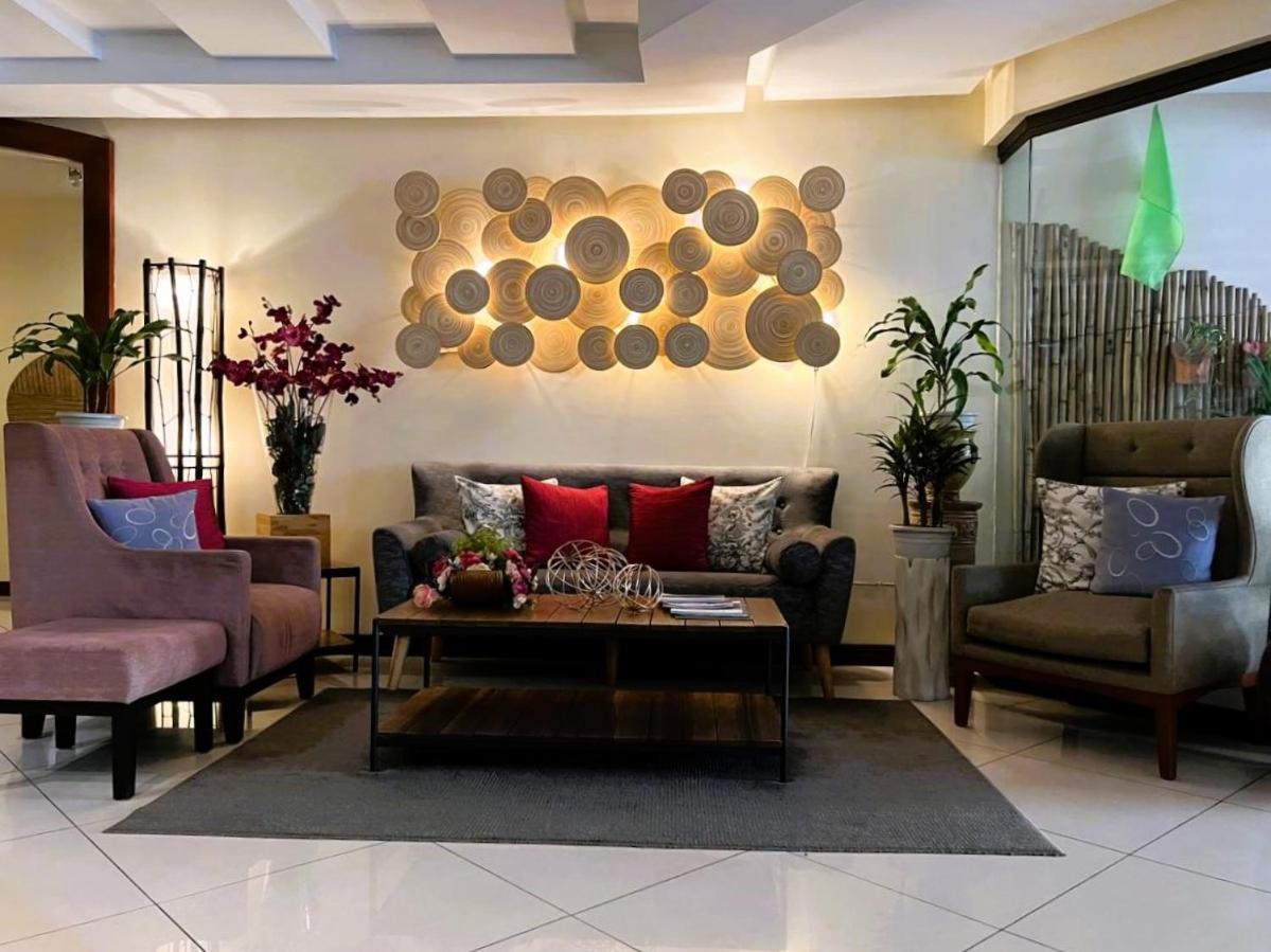 Subic Residencias Olongapo Eksteriør bilde