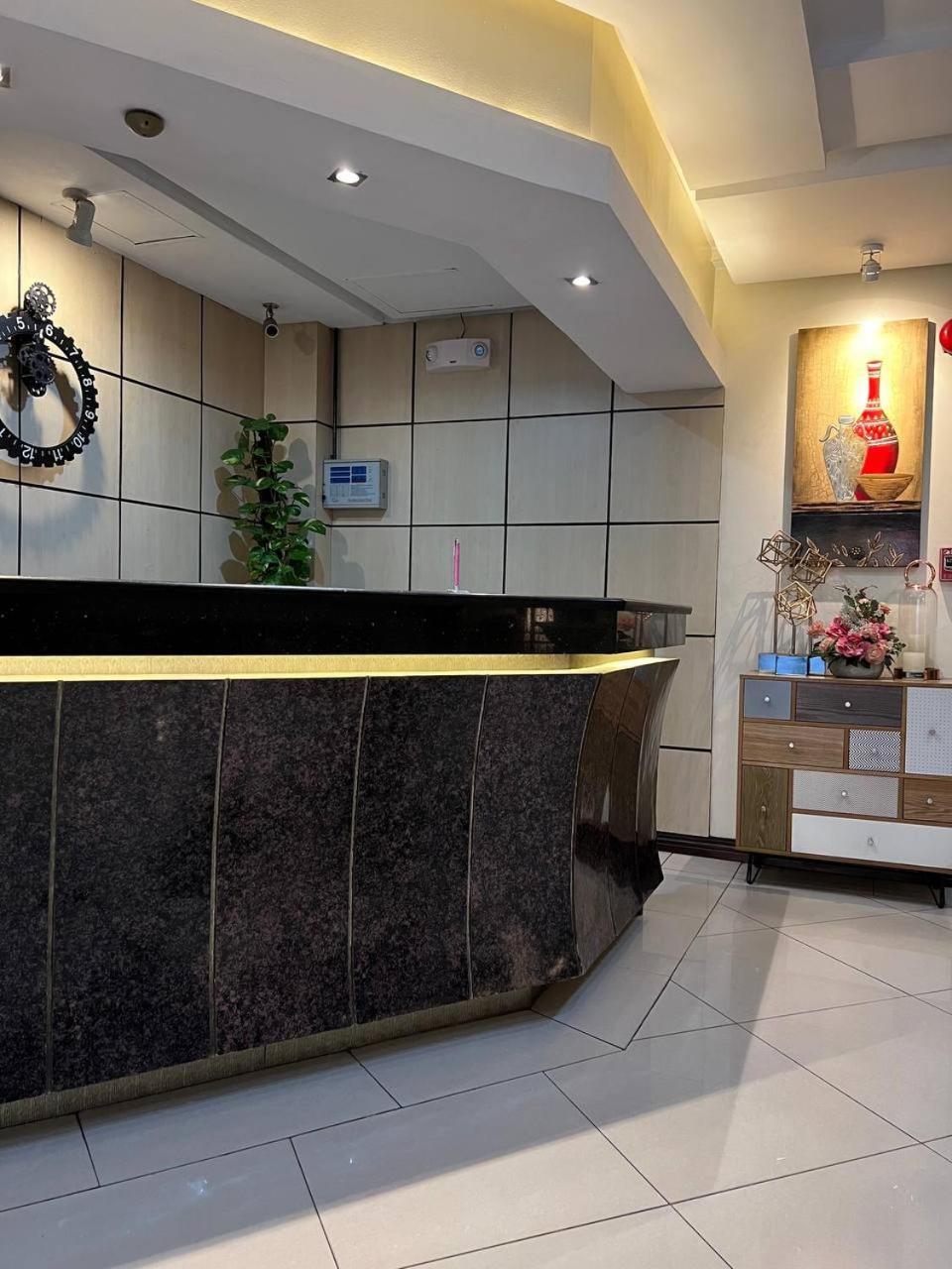 Subic Residencias Olongapo Eksteriør bilde
