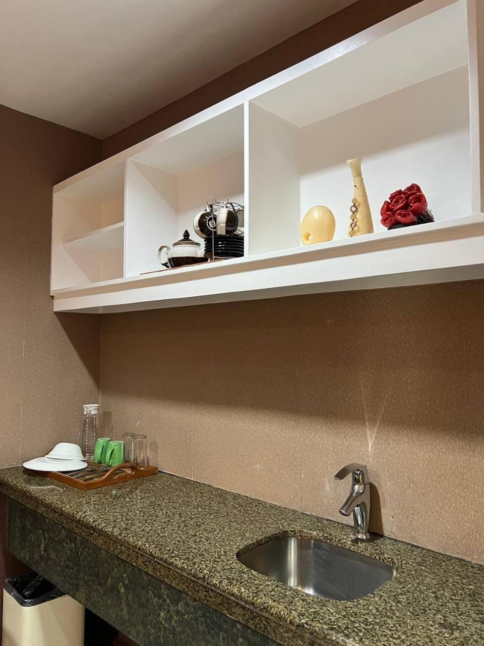 Subic Residencias Olongapo Eksteriør bilde