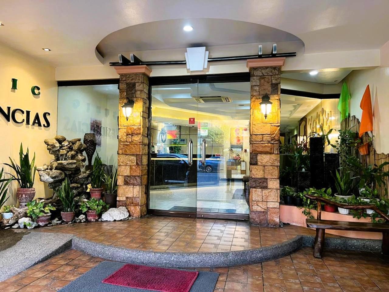 Subic Residencias Olongapo Eksteriør bilde
