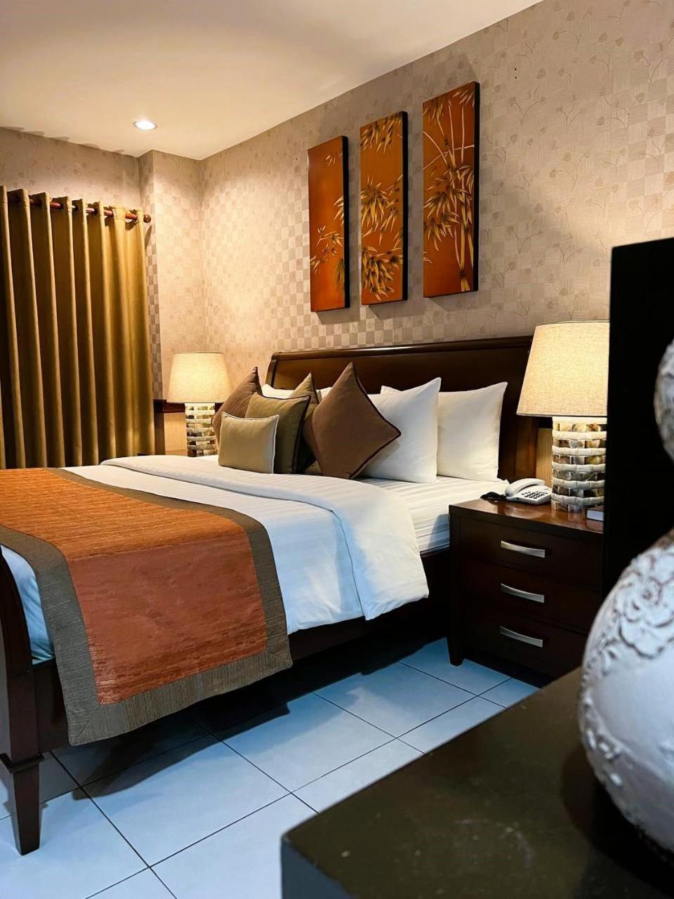 Subic Residencias Olongapo Eksteriør bilde