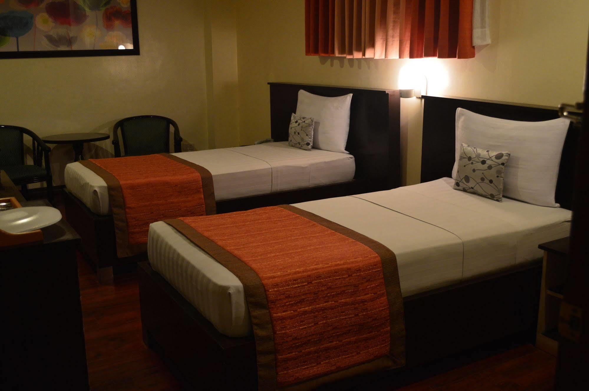 Subic Residencias Olongapo Eksteriør bilde